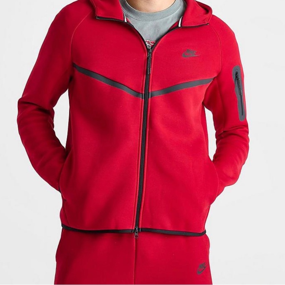 SOLD Nike Tech Full Zip Fleece Men’s Size Small (S)